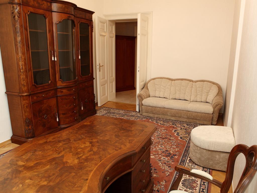 7K-Apartman Sadova Apartment Karlovy Vary Exterior foto